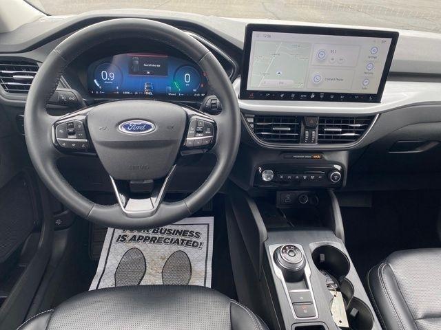 Ford Escape Platinum AWD 2023