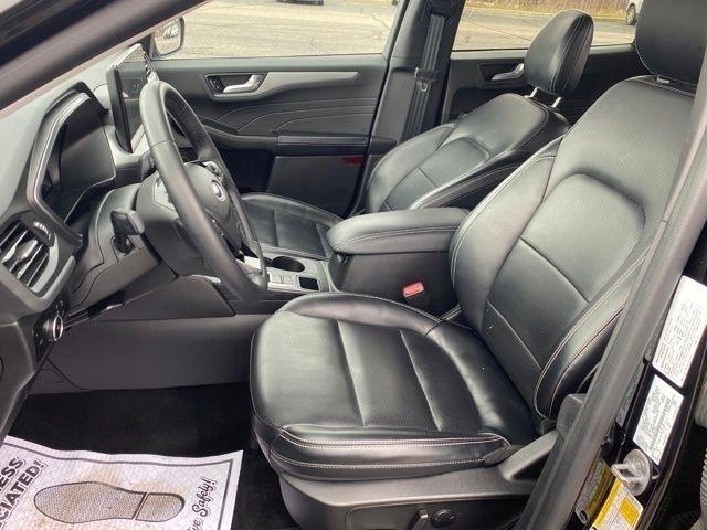 Ford Escape Platinum AWD 2023