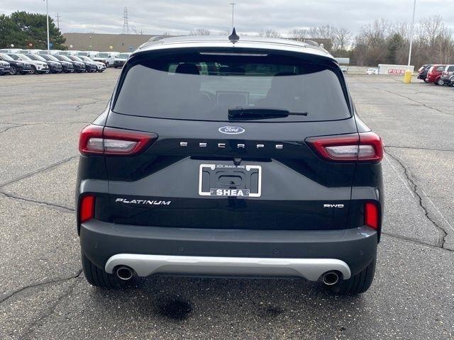 Ford Escape Platinum AWD 2023