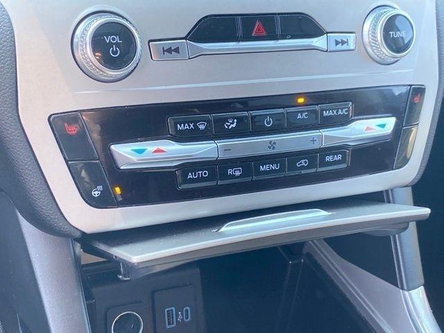 Ford Explorer XLT AWD 2023