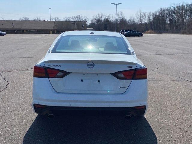 Nissan Altima 2.5 SR AWD 2023