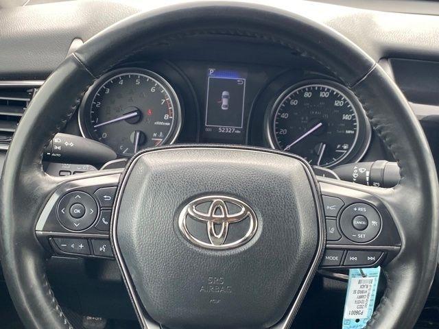 Toyota Camry SE 2023