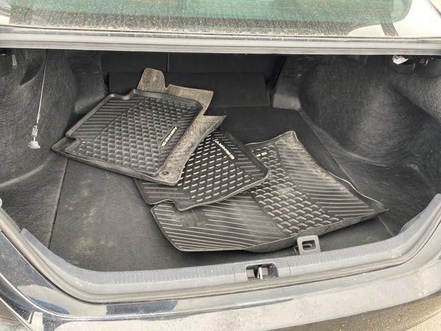 Toyota Camry SE 2023