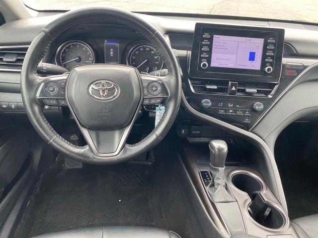 Toyota Camry SE 2023