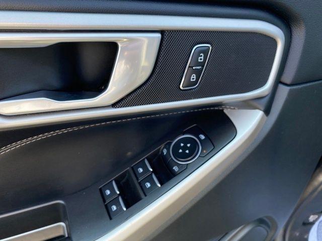 Ford Explorer XLT AWD 2023