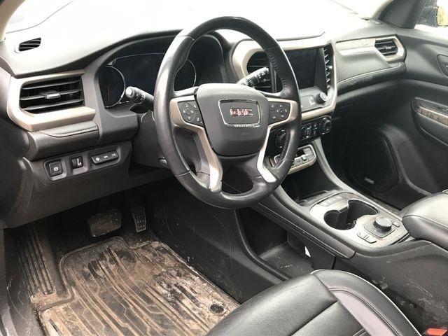 GMC Acadia Denali AWD 2022