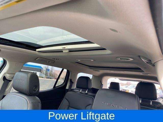 GMC Acadia Denali AWD 2022