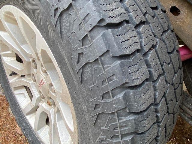 GMC Sierra 1500 SLE Double Cab 4WD 2019