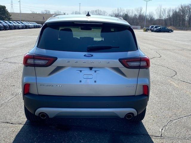 Ford Escape Platinum AWD 2024