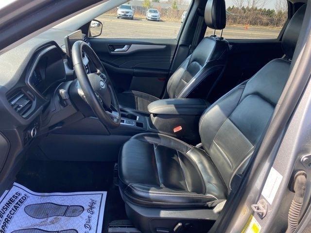 Ford Escape Platinum AWD 2024