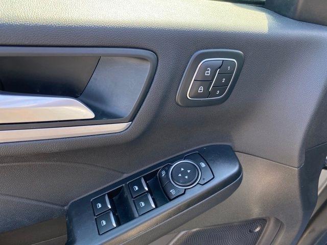 Ford Escape Platinum AWD 2024