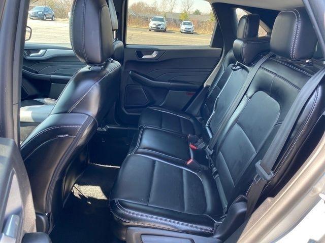 Ford Escape Platinum AWD 2024