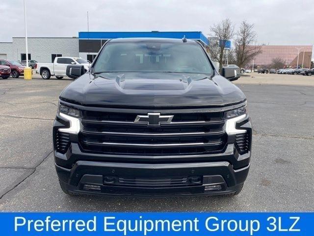 Chevrolet Silverado 1500 High Country Crew Cab 4WD 2024