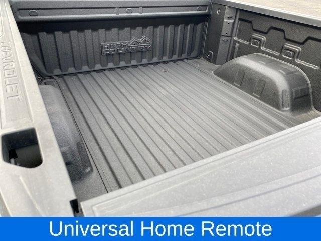 Chevrolet Silverado 1500 High Country Crew Cab 4WD 2024