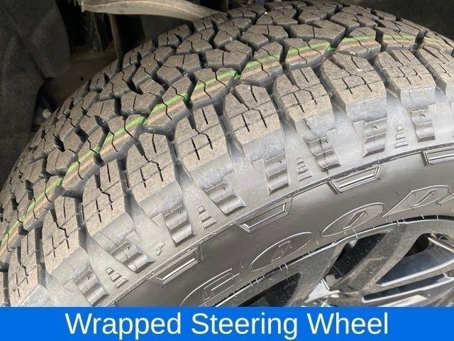 Chevrolet Silverado 1500 High Country Crew Cab 4WD 2024