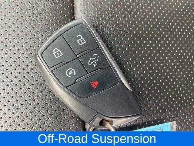 Chevrolet Silverado 1500 High Country Crew Cab 4WD 2024