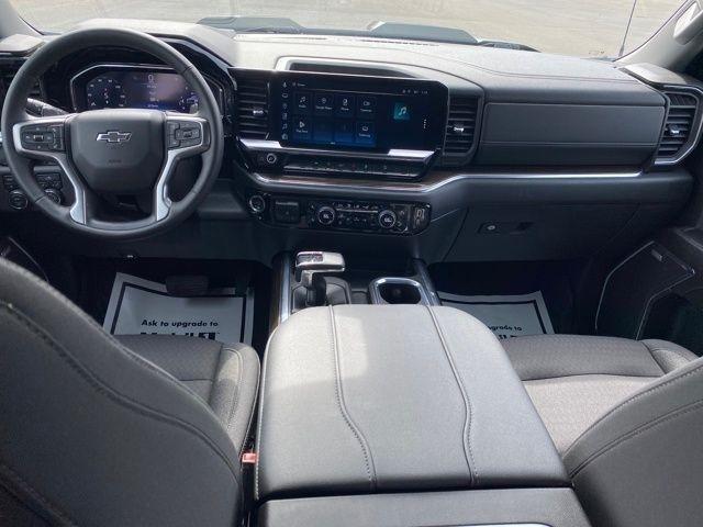 Chevrolet Silverado 1500 Trail Boss LT Crew Cab 4WD 2024