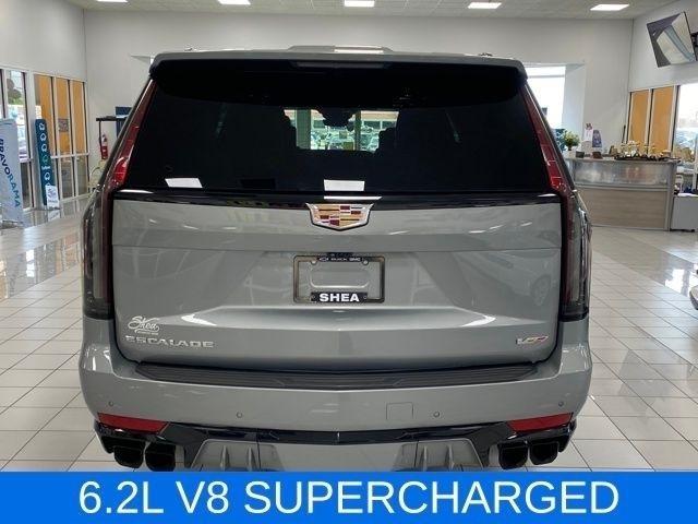 Cadillac Escalade ESV V 4WD 2024