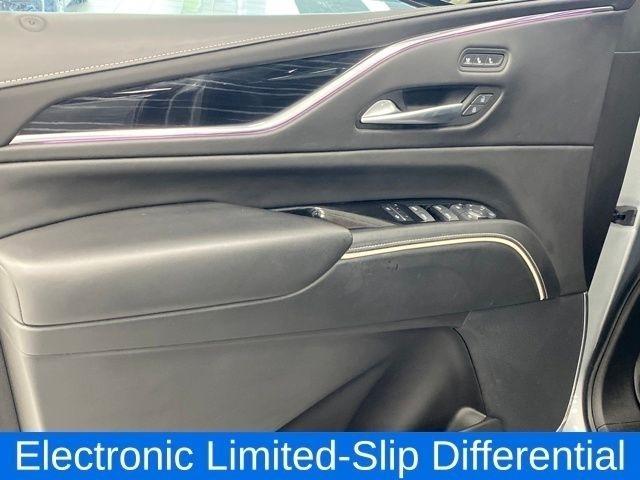 Cadillac Escalade ESV V 4WD 2024