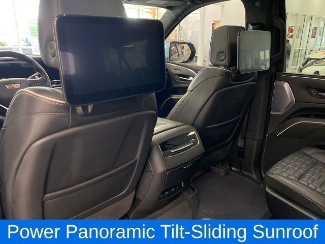 Cadillac Escalade ESV V 4WD 2024