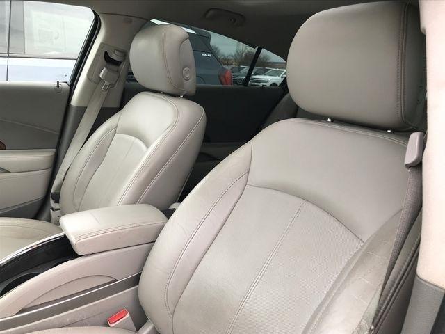 Buick LaCrosse CXS 2011