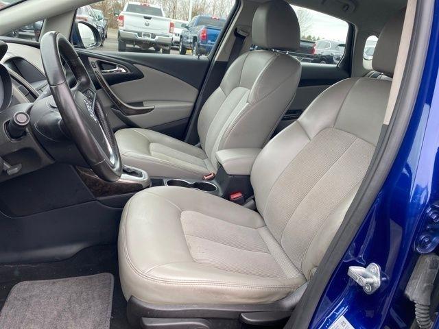 Buick Verano Base 2014