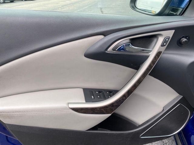 Buick Verano Base 2014