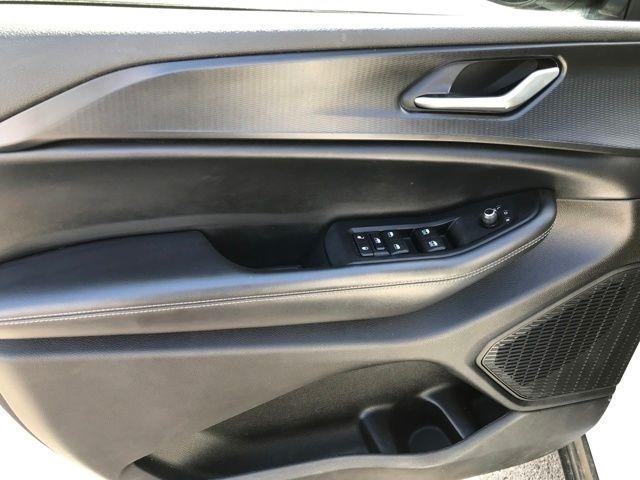 Jeep Grand Cherokee Laredo 4WD 2023