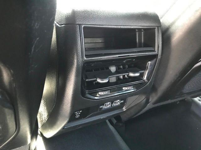 Jeep Grand Cherokee Laredo 4WD 2023