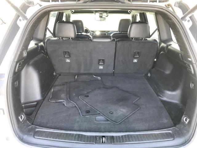 Jeep Grand Cherokee Laredo 4WD 2023