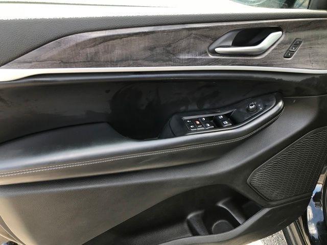 Jeep Grand Cherokee Limited 4WD 2023