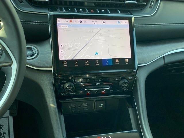 Jeep Grand Cherokee Limited 4WD 2023