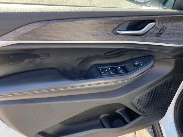 Jeep Grand Cherokee Limited 4WD 2023