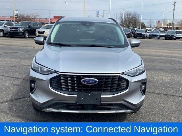 Ford Escape Platinum AWD 2023