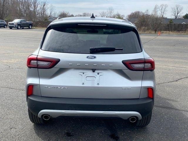 Ford Escape Platinum AWD 2023
