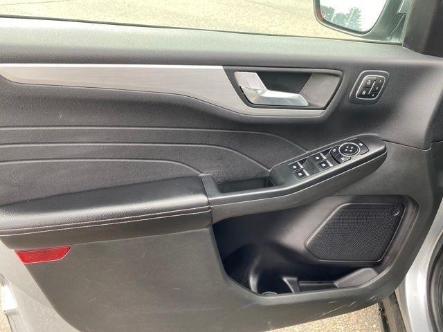 Ford Escape Platinum AWD 2023