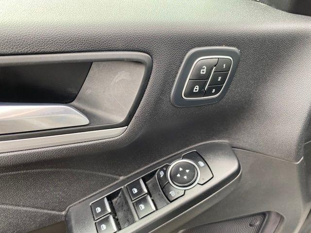 Ford Escape Platinum AWD 2023