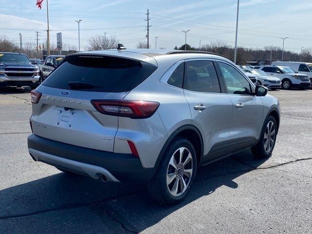 Ford Escape Platinum AWD 2023