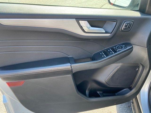 Ford Escape Platinum AWD 2023