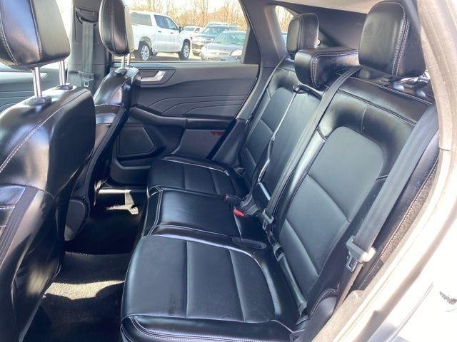 Ford Escape Platinum AWD 2023