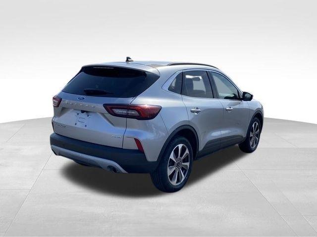 Ford Escape Platinum AWD 2023