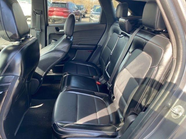 Ford Escape Platinum AWD 2023