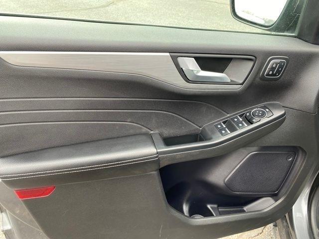 Ford Escape Platinum AWD 2023