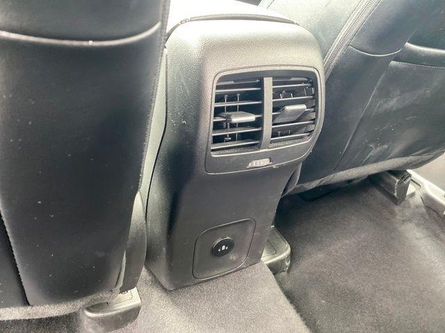 Ford Escape Platinum AWD 2023