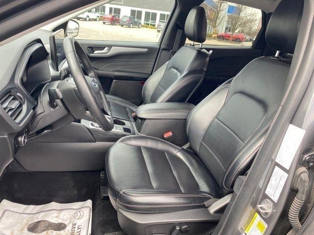 Ford Escape Platinum AWD 2023