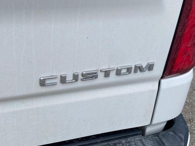 Chevrolet Silverado 1500 Custom Crew Cab Long Box 4WD 2020