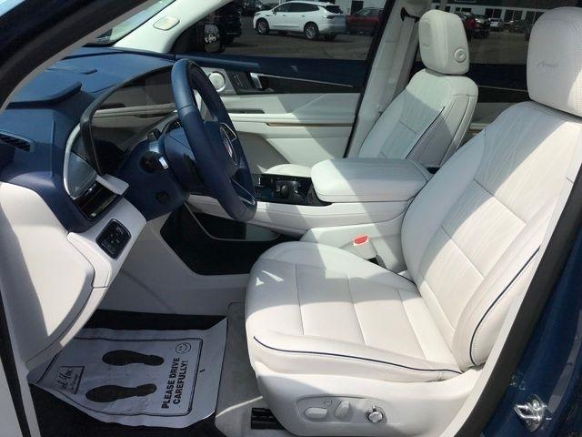 Buick Enclave Avenir AWD 2025