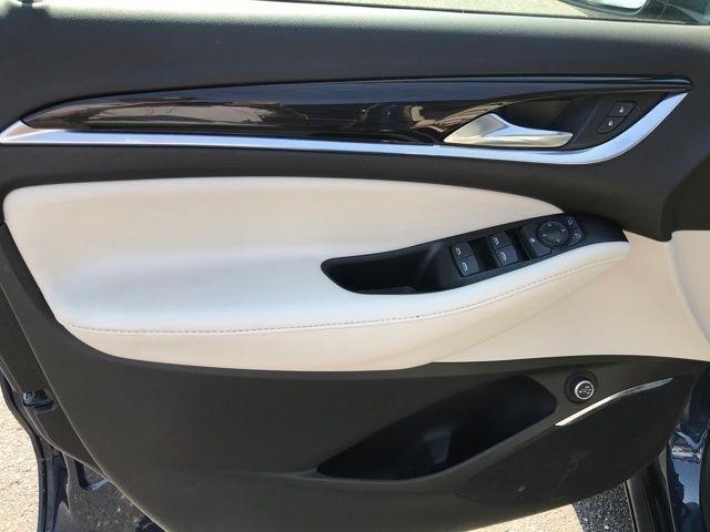 Buick Enclave Essence FWD 2023