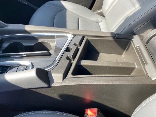 Buick Enclave Essence FWD 2023