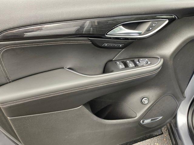 Buick Envision Essense 2021